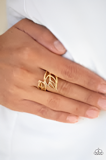 UNI-108 - Leaf Style Gold Ring Leaf It All Behind - Gold Style Ring